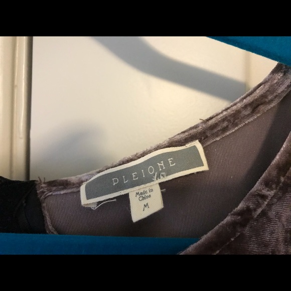 Top - Picture 2 of 3